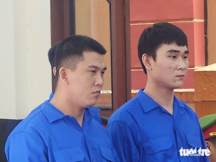 base64-1734434307947625660367 6 người trong gia đình đi tù vì liên quan vụ chém người đàn ông liệt 2 chân - Ảnh 1.