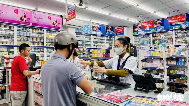 base64-17376993142792084184990 Bán thuốc Tây minh bạch giá, doanh nghiệp thu về cả tỉ đô - Ảnh 1.