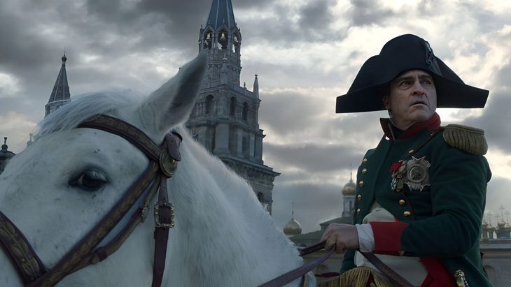 Bản anh hùng ca của đế chế Napoleon- Ảnh 1. Joaquin Phoenix trong tạo hình hoàng đế Napoleon - Ảnh: Columbia Pictures