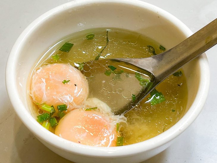 Ăn lòng đỏ hay lòng trắng trứng tốt hơn? - Ảnh 1. Ăn lòng đỏ hay lòng trắng trứng tốt hơn? - Ảnh 1.