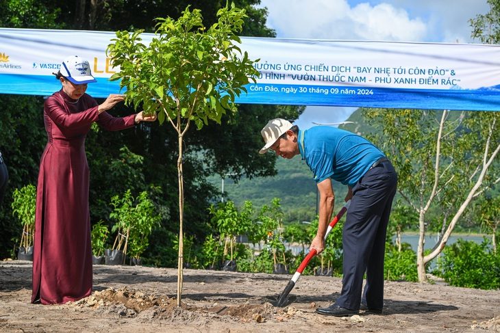 vna-con-dao-17278830164982042875742 Bàn cách giảm rác thải nhựa tại Côn Đảo để bảo vệ môi trường xanh - Ảnh 1.